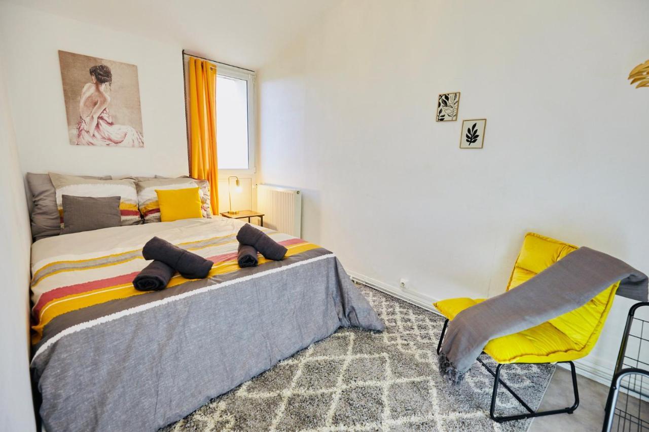 Mona Lisa : Superbe Loft centre ville - Parking gratuit - Wifi ultra rapide-Appareil Massage-Netflix-Jeu société Troyes Esterno foto